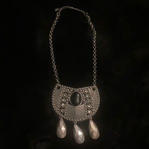 Silver pendant necklace